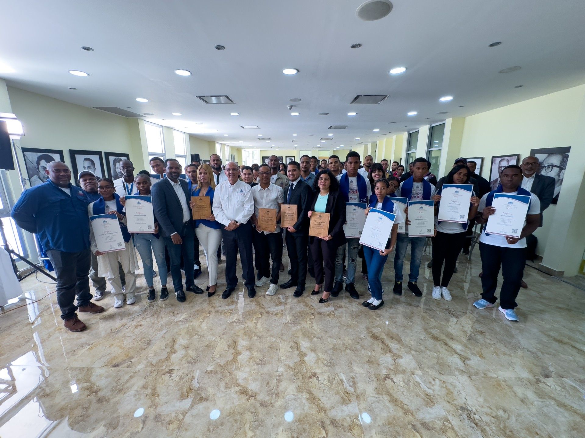 Centros Tecnológicos Comunitarios celebran el Día Nacional de la Juventud con el evento “Juventud Maker”.